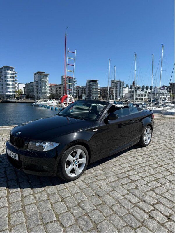 Svart Begagnad 2010 BMW 118 Cabriolet M Sport Cab | 95 000 kr - Bild 1/4