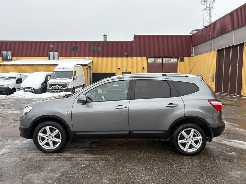 Begagnad Nissan Qashqai +2 131 HK (96 kW) 2012 Grå SUV