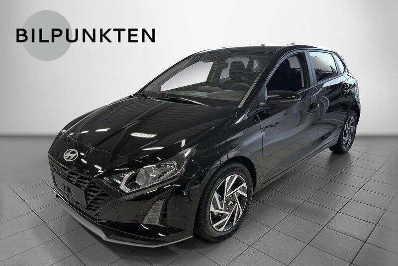 Svartmetallic Ny 2025 Hyundai i20 Essential Halvkombi | 228 800 kr - Bild 1/1