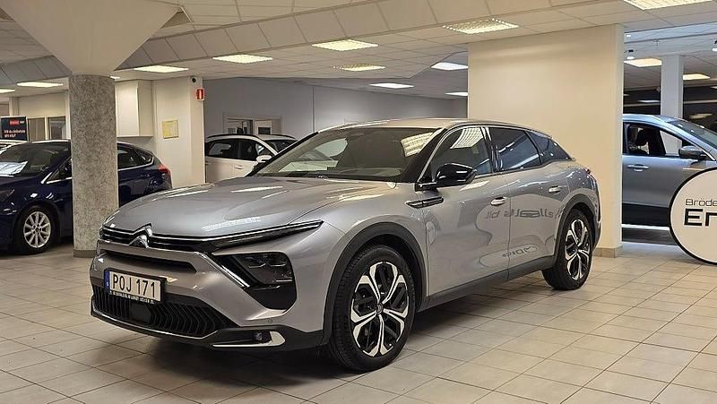 Grå Begagnad 2022 Citroën C5 X Kombi | 339 900 kr - Bild 1/4