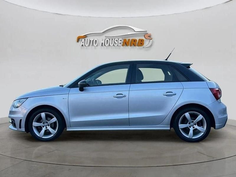 Silver Begagnad 2014 Audi A1 Sportback Sport Halvkombi | 74 500 kr (Marknadspris) - Bild 1/4