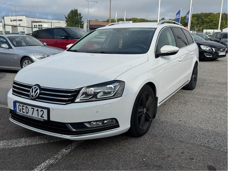 Vit Begagnad 2012 VW Passat GT Kombi | 96 000 kr (Marknadspris) - Bild 1/4
