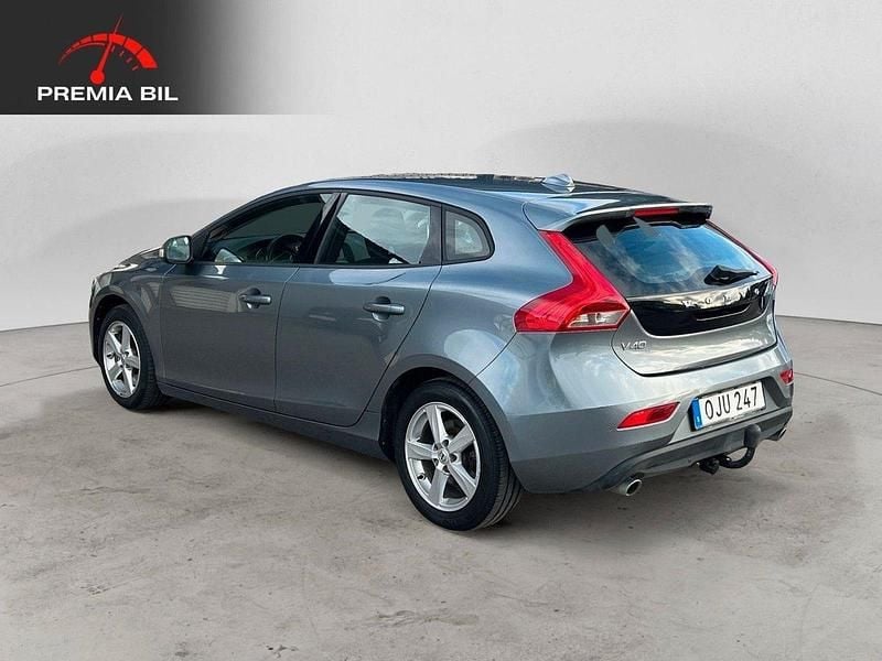 Begagnad Volvo V40 150 HK (110 kW) 2016 Grå Halvkombi