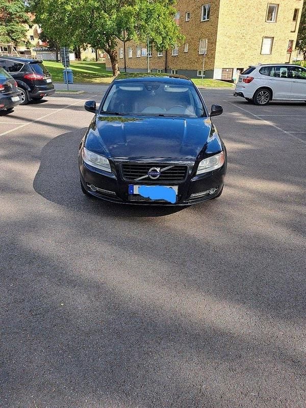 Svart Begagnad 2012 Volvo S80 Summum Sedan | 115 000 kr (Marknadspris) - Bild 1/4