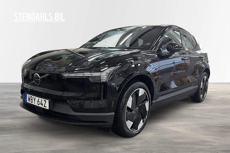 Begagnad Volvo EX30 Plus 202 kW (275 HK) 2025 Svart SUV
