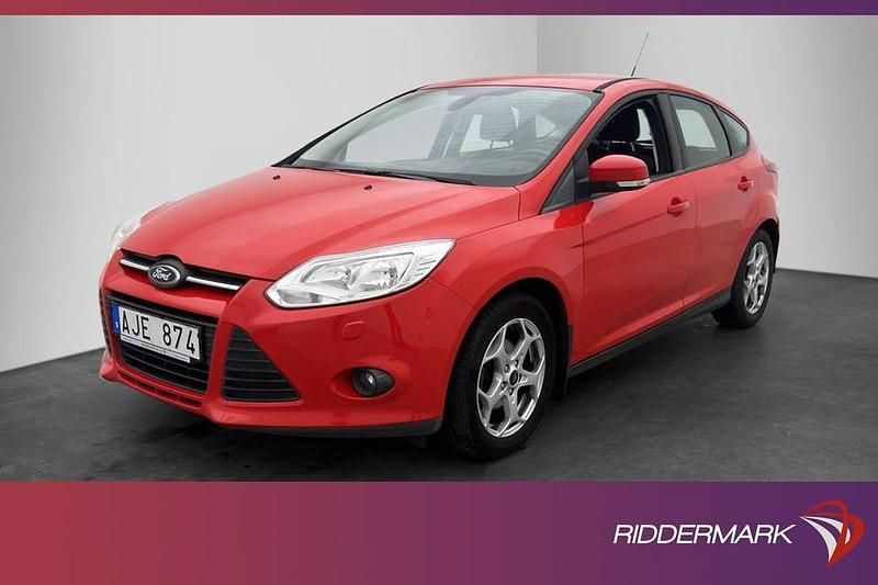 Röd Begagnad 2014 Ford Focus Trend Halvkombi | 79 900 kr (Superpris) - Bild 1/3