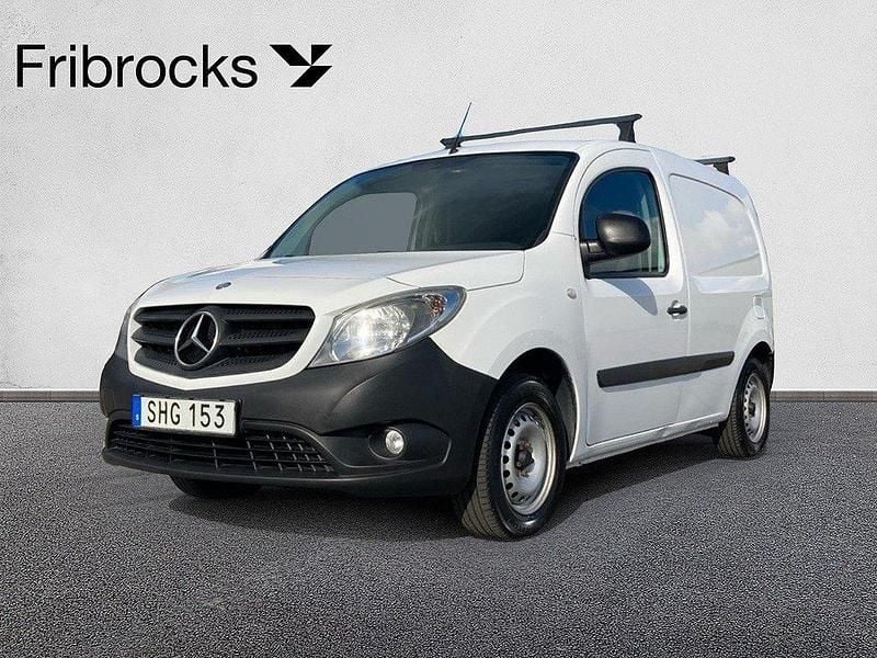 Vit Begagnad 2014 Mercedes Citan 109 Van | 59 900 kr (Marknadspris) - Bild 1/4