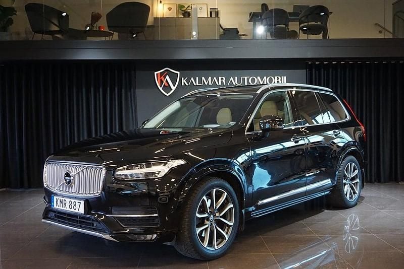 Svart Begagnad 2016 Volvo XC90 Inscription SUV | 309 900 kr (Bra pris) - Bild 1/4
