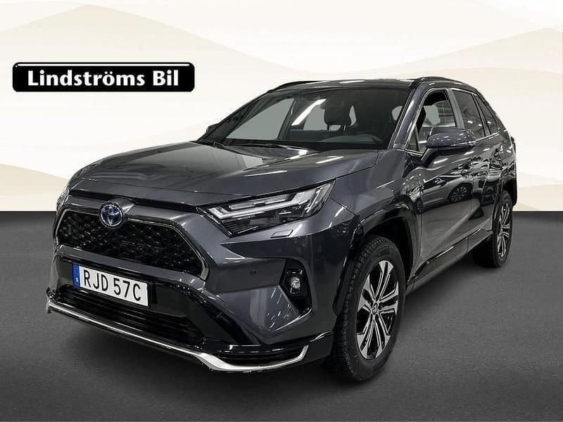 Grå Begagnad 2025 Toyota RAV4 Edition SUV | 529 000 kr (Bra pris) - Bild 1/3