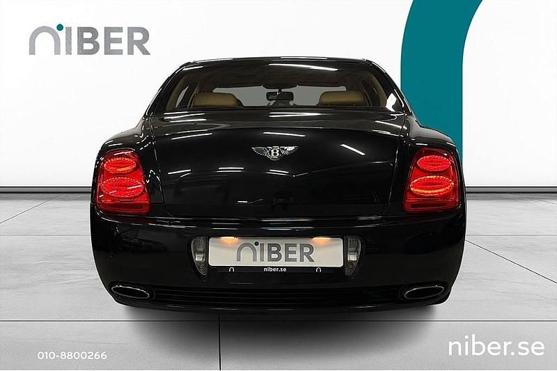 Begagnad Bentley Continental Flying Spur 561 HK (412 kW) 2005 Svart Sedan