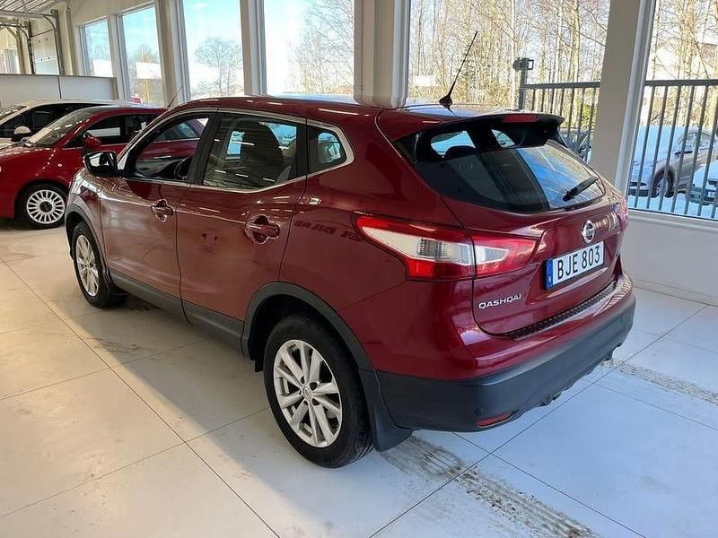 Begagnad Nissan Qashqai 112 HK (82 kW) 2014 Röd SUV
