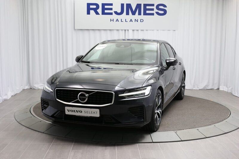 Grå Begagnad 2019 Volvo S60 R-Design Sedan | 329 500 kr (Marknadspris) - Bild 1/4