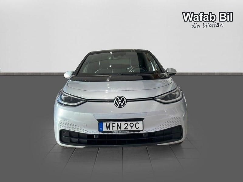 Begagnad VW ID.3 Pro Performance 150 kW (204 HK) 2021 Silver Halvkombi