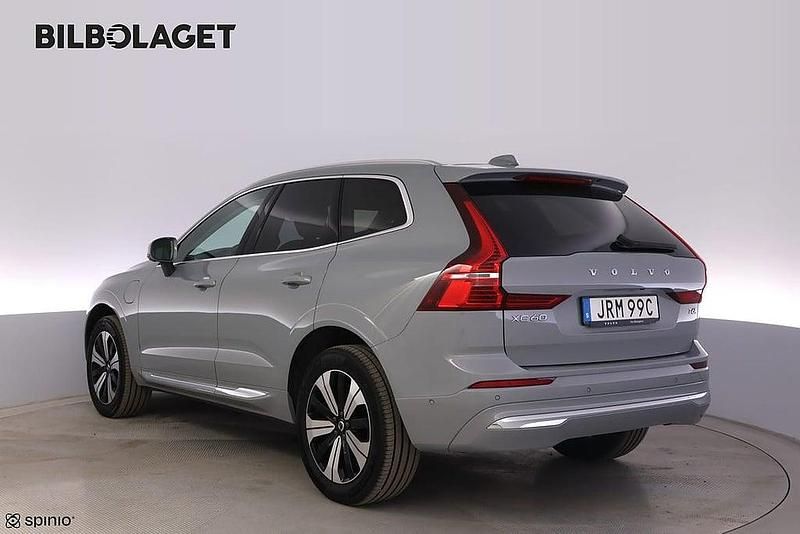 Begagnad Volvo XC60 Plus 350 HK (257 kW) 2024 Grå SUV