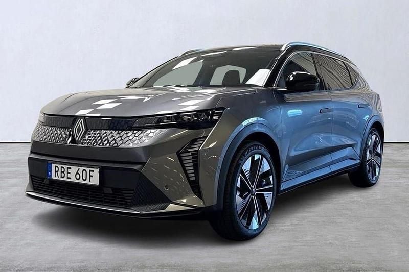 Grå Begagnad 2024 Renault Scénic Techno Minibuss | 562 600 kr (Marknadspris) - Bild 1/4