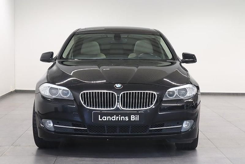 Begagnad BMW 535 300 HK (220 kW) 2011 Svart Sedan