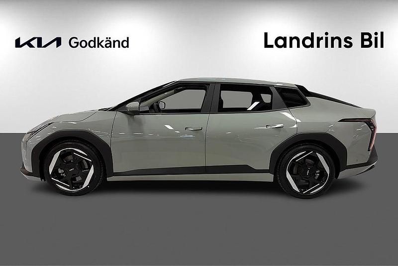 Begagnad Kia EV4 Plus 150 kW (204 HK) 2026 Grön Sedan