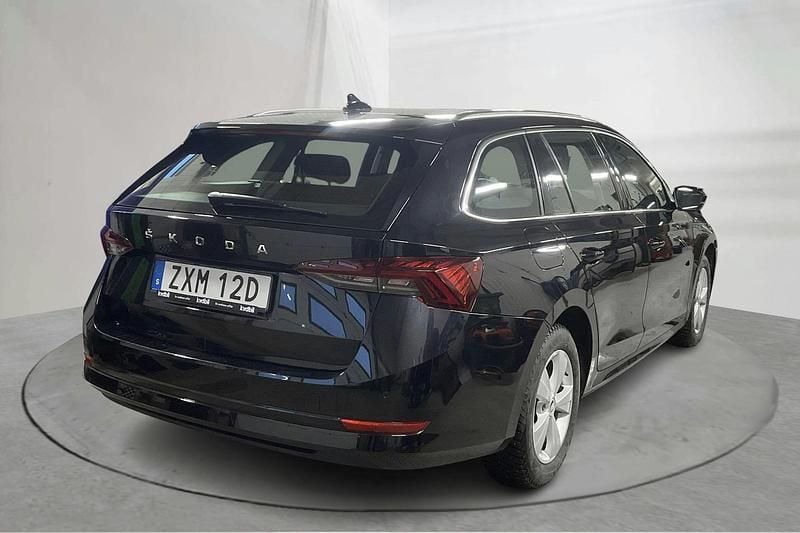 Begagnad Skoda Octavia 150 HK (110 kW) 2021 Svart Kombi