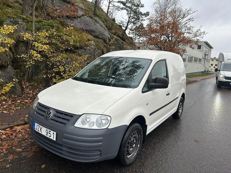 Vit Begagnad 2010 VW Caddy Minibuss | 49 900 kr (Bra pris) - Bild 1/4