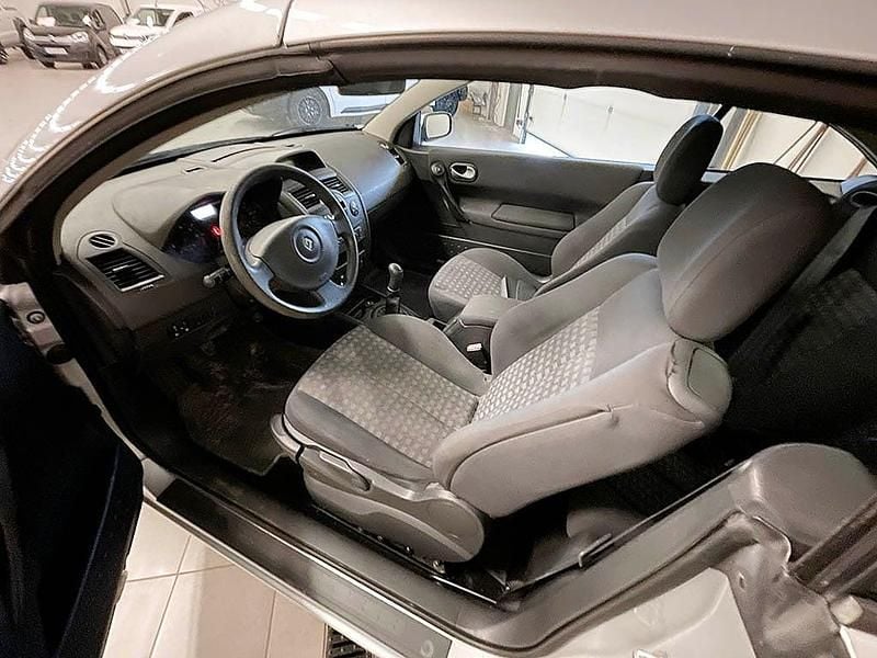 Begagnad Renault Mégane III 112 HK (82 kW) 2008 Silver