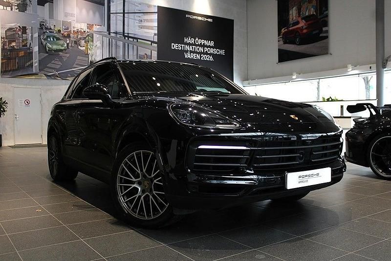 Svart Begagnad 2023 Porsche Cayenne Platinum Edition SUV | 785 000 kr (Superpris) - Bild 1/4