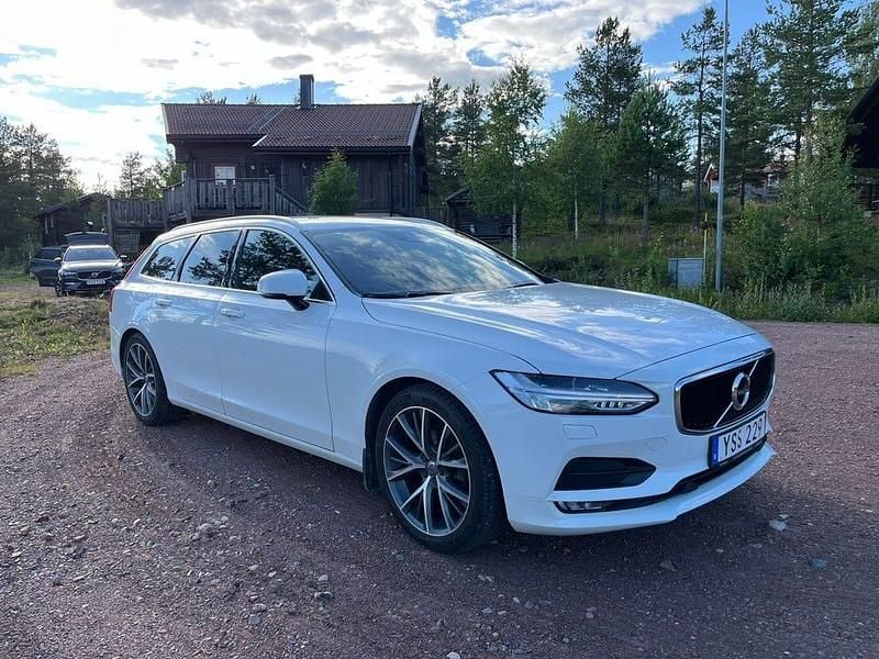 Begagnad 2018 Volvo V90 Kombi | 150 000 kr (Bra pris) - Bild 1/4
