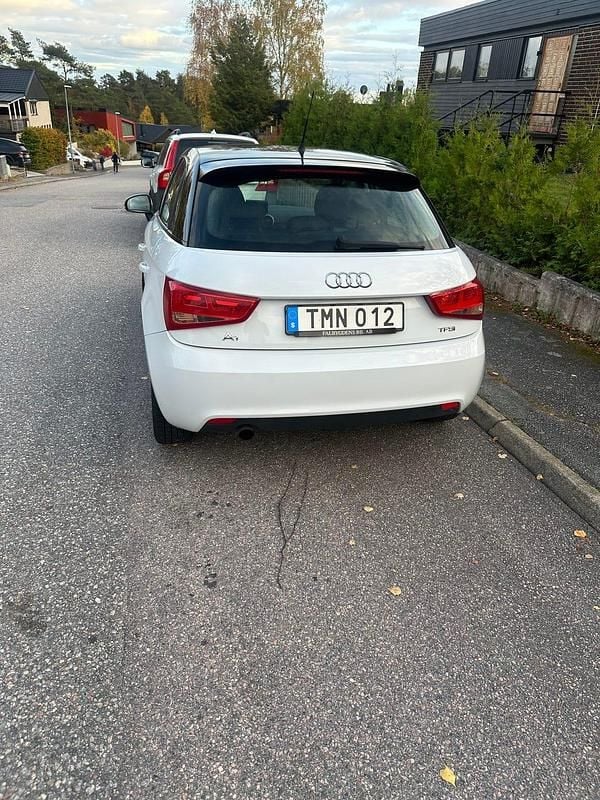 Begagnad Audi A1 Sportback 86 HK (63 kW) 2014 Halvkombi