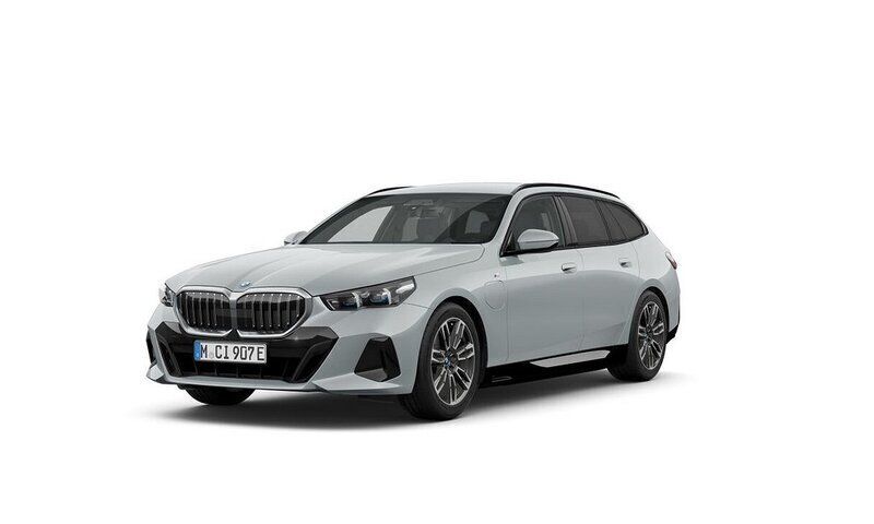 Grå Ny 2025 BMW 530e M Sport Kombi | 719 000 kr (Bra pris) - Bild 1/4