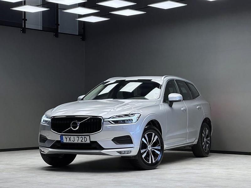 Begagnad Volvo XC60 Momentum 250 HK (183 kW) 2020 Silver SUV