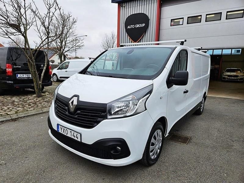Vit Begagnad 2019 Renault Trafic Minibuss | 149 900 kr (Bra pris) - Bild 1/4