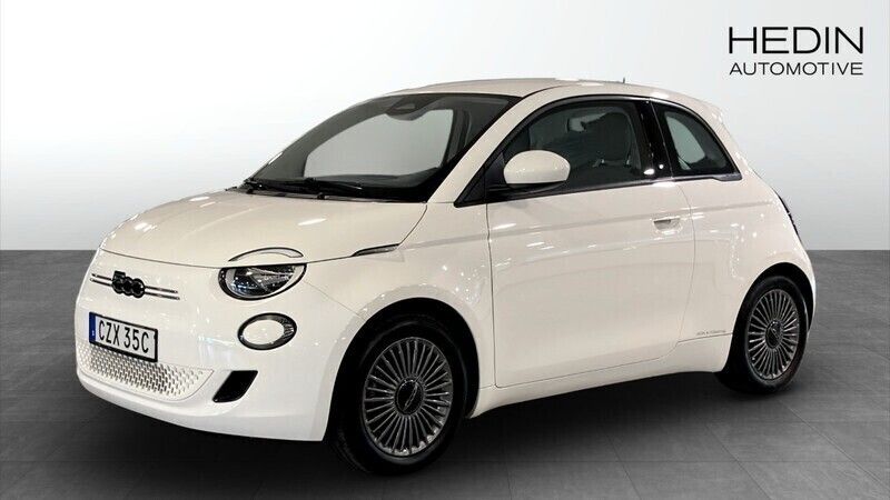 Vit (white) Begagnad 2022 Fiat 500e Icon Halvkombi | 199 900 kr (Marknadspris) - Bild 1/4
