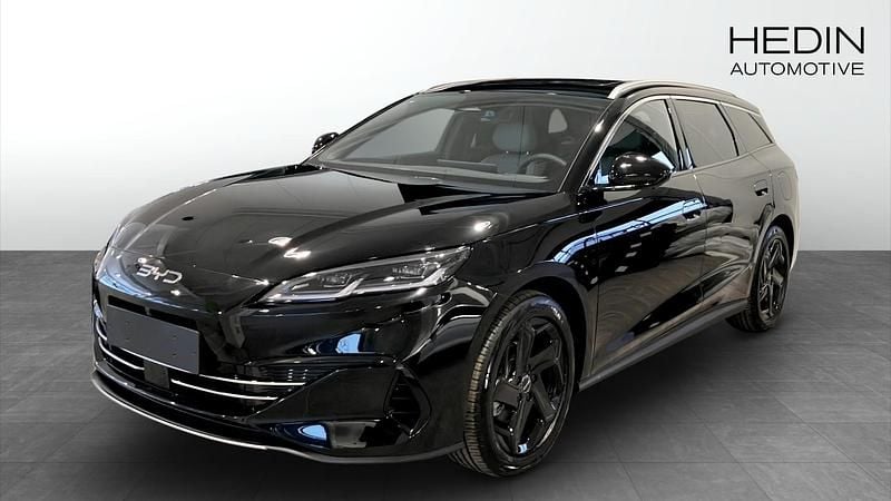 Svart Ny 2025 BYD Seal Comfort Halvkombi | 482 800 kr - Bild 1/4