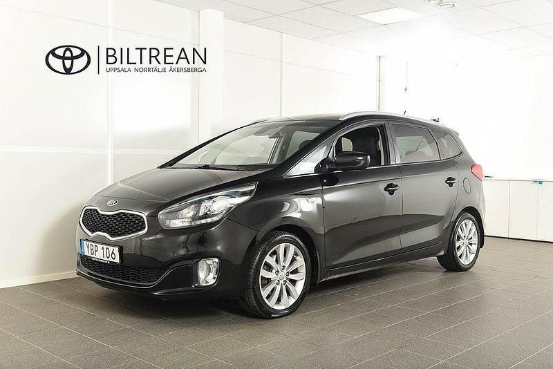 Svart Begagnad 2015 Kia Carens Minibuss | 79 900 kr (Lite dyr) - Bild 1/4