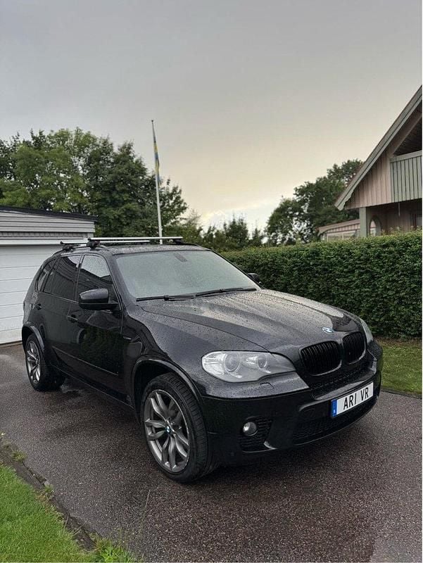 Svart Begagnad 2012 BMW X5 M Sport SUV | 179 900 kr (Lite dyr) - Bild 1/4