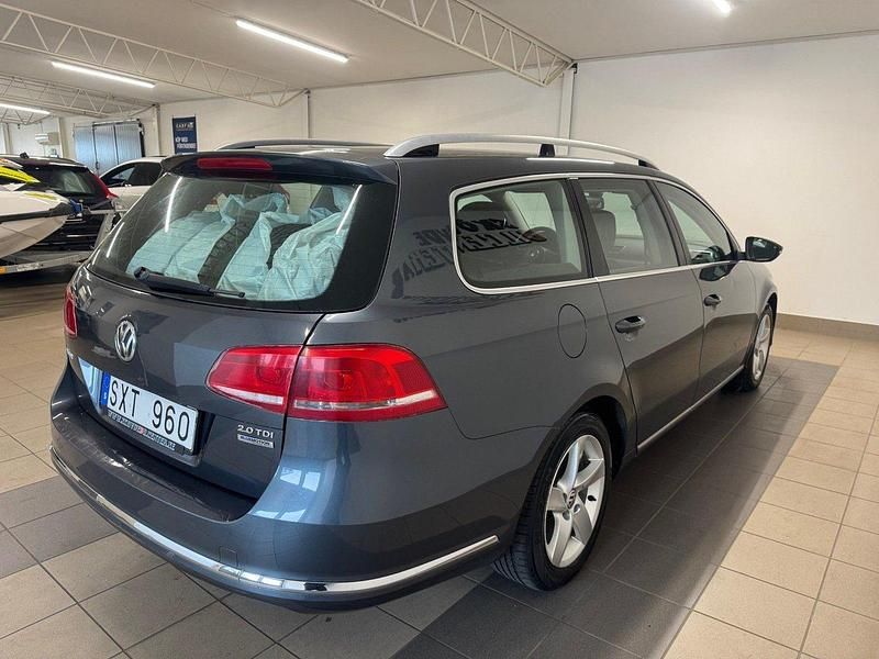 Begagnad VW Passat 141 HK (103 kW) 2011 Ljusgrå Kombi