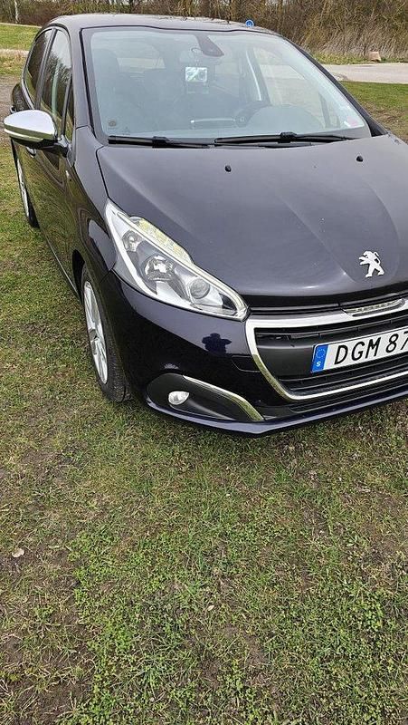 Begagnad 2016 Peugeot 208 Halvkombi | 73 900 kr (Marknadspris) - Bild 1/4