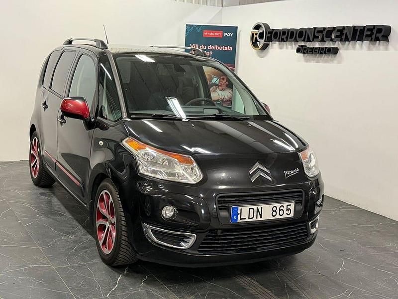 Svart Begagnad 2010 Citroën C3 Picasso Minibuss | 39 900 kr (Marknadspris) - Bild 1/4