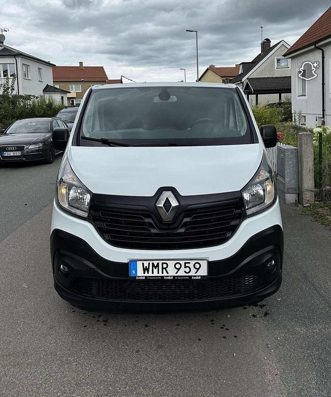Vit Begagnad 2016 Renault Trafic Van | 105 000 kr (Bra pris) - Bild 1/4
