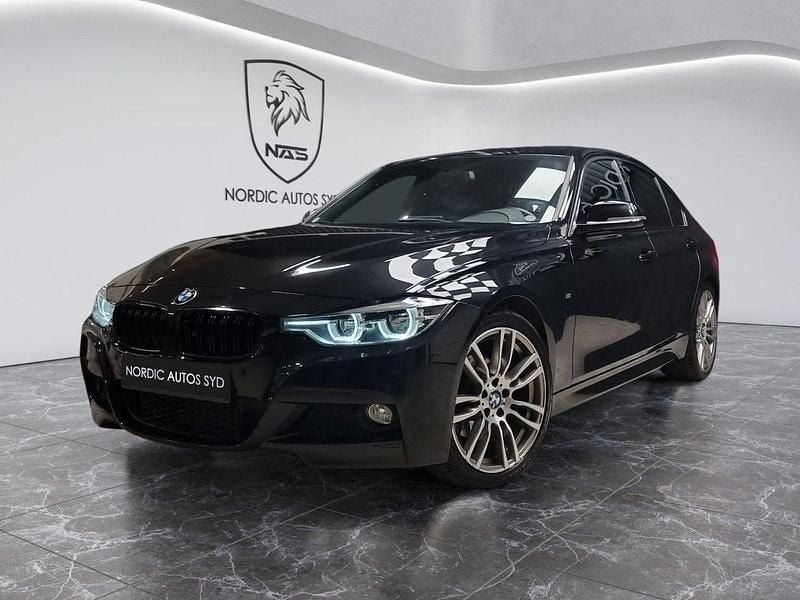 Svart Begagnad 2016 BMW 320 M Sport Sedan | 229 900 kr (Dyr) - Bild 1/4