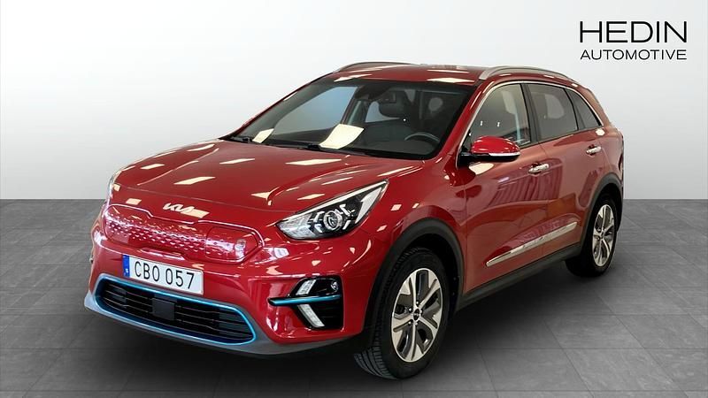 Röd Begagnad 2022 Kia e-Niro SUV | 254 900 kr - Bild 1/4
