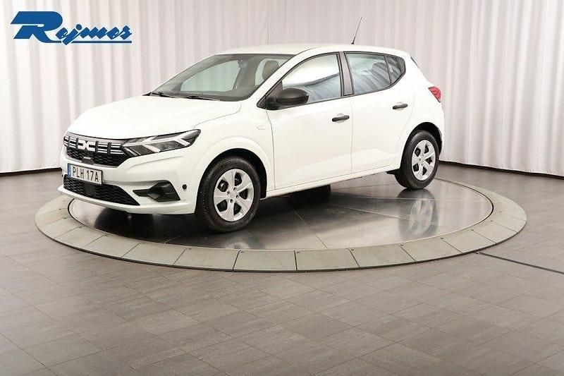 Vit Begagnad 2022 Dacia Sandero Essentiel Halvkombi | 144 800 kr (Lite dyr) - Bild 1/4