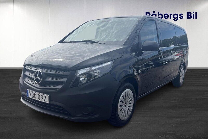 Svart Begagnad 2024 Mercedes Vito Minibuss | 614 800 kr (Lite dyr) - Bild 1/4