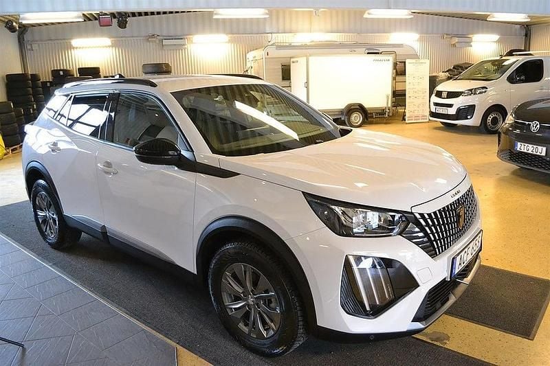 Begagnad Peugeot 2008 Allure 131 HK (96 kW) 2024 Vit SUV