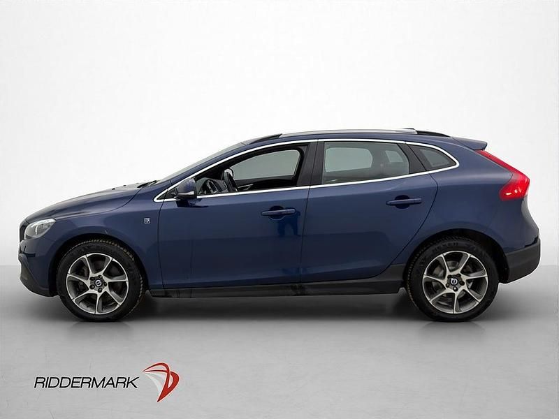 Begagnad Volvo V40 CC Ocean Race 120 HK (88 kW) 2016 Blå Kombi