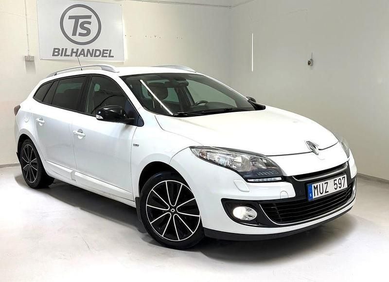 Vit Begagnad 2012 Renault Mégane III Bose Edition | 59 900 kr (Marknadspris) - Bild 1/4