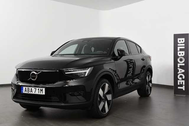 Svart Begagnad 2022 Volvo C40 Plus SUV | 359 500 kr (Marknadspris) - Bild 1/4