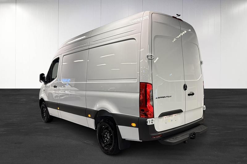 Ny Mercedes E-Sprinter 2025 Vit Van