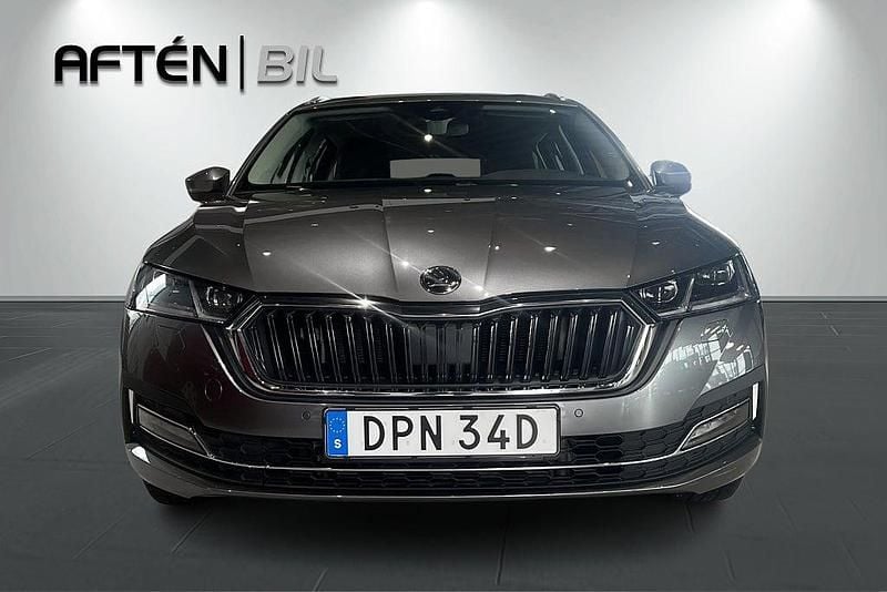 Begagnad Skoda Octavia Style 204 HK (150 kW) 2024 Grå Kombi