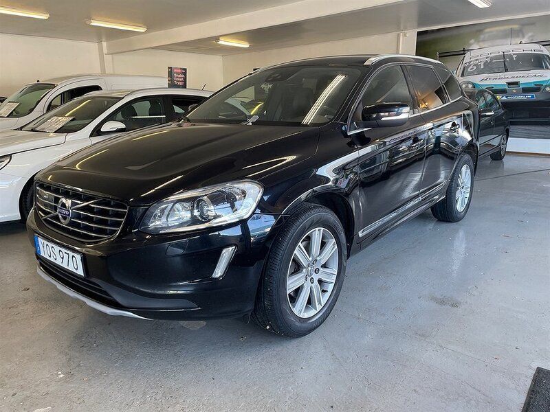 Svart Begagnad 2017 Volvo XC60 Standard SUV | 199 000 kr (Marknadspris) - Bild 1/4