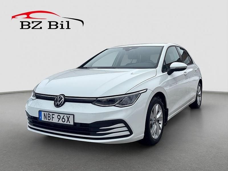 Begagnad VW Golf VIII 150 HK (110 kW) 2024 Vit Halvkombi